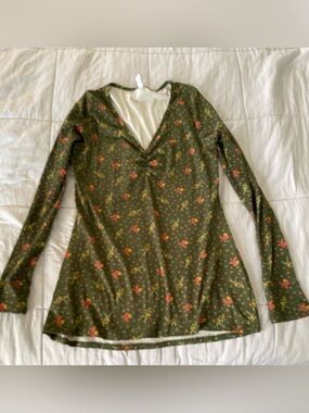 Piphany Olive Green Floral Twist-Front Long Sleeve Tunic